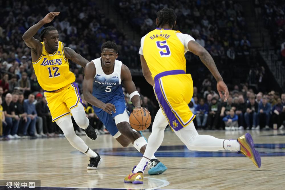 间的角逐 间的角逐